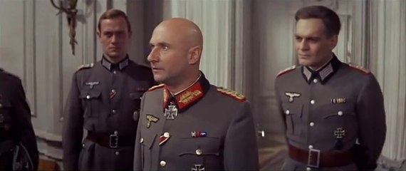 BLACK & WHITE -- MYRON __ '''Η ΝΥΧΤΑ ΤΩΝ ΣΤΡΑΤΗΓΩΝ'''  (3ο) -- ENGLISH --- Πήτερ Ο' Τουλ, Ομάρ Σαρίφ, Κρίστοφερ Πλάμμερ, Ντόναλντ Πλέζανς, Τζοάνα Πέτετ, Φιλίπ Νουαρέ, Τσάρλς Γκρέι, Κ Μ