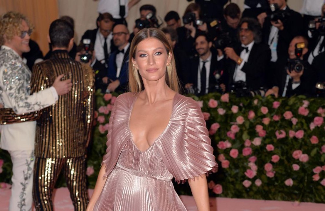 Gisele Bündchen completa 40 anos e elogia filhos: 'Estou muito orgulhosa deles'