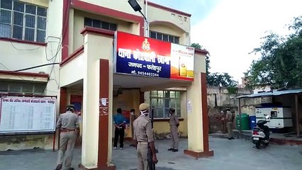 आई जी व कप्तान ने किया खागा कोतवाली का निरीक्षण