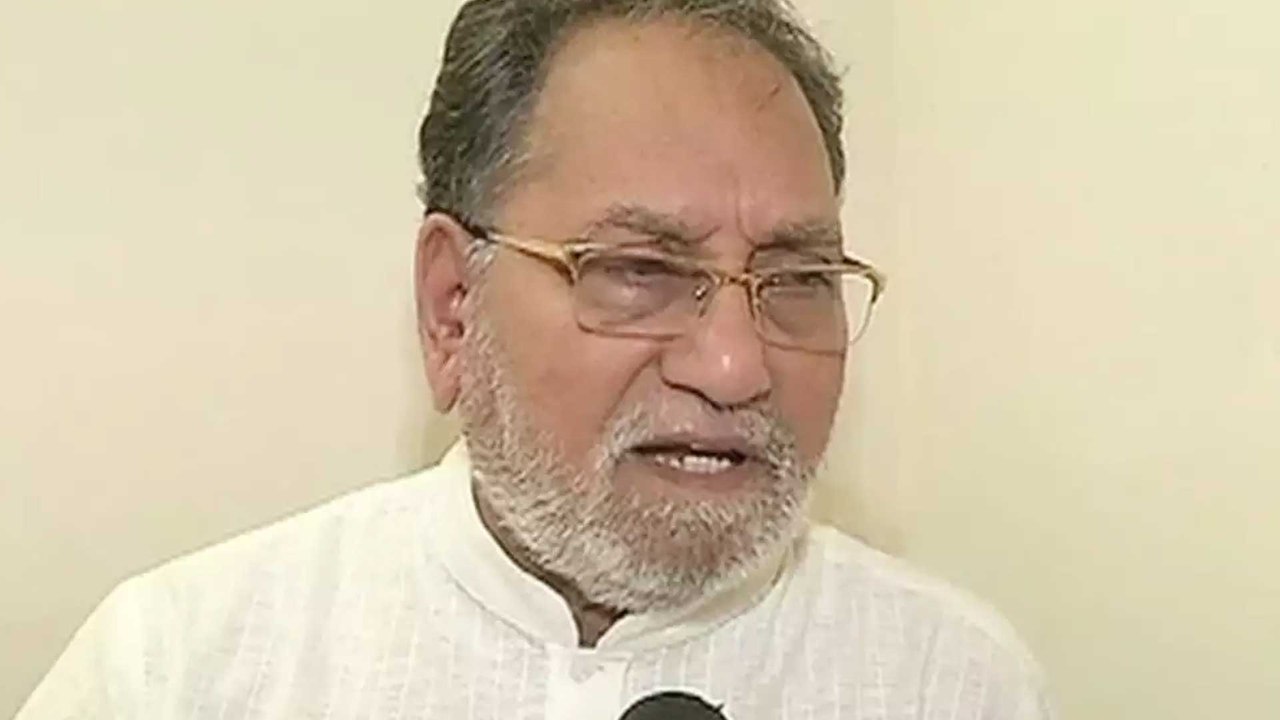 Ram Mandir: PM may go Ayodhya, many leaders raises questions