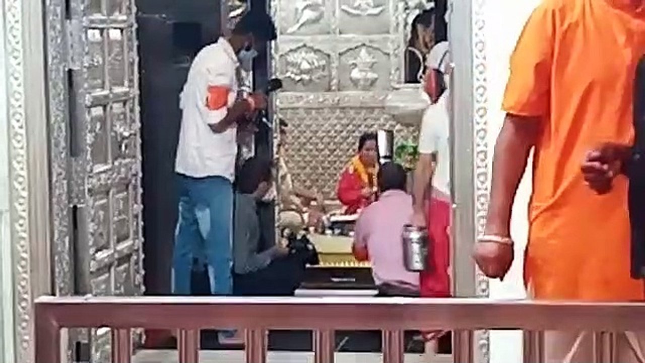 पूर्व मुख्यमंत्री उमा भारती पहुँची बाबा महाकाल के दरबार में