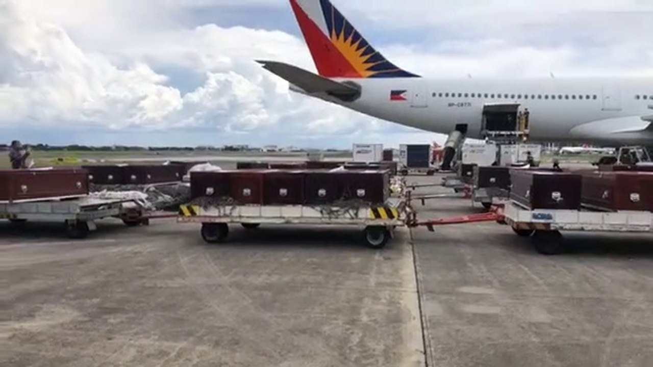 Dumating na sa Pilipinas ang 88 Pinoy abroad na pumanaw sa Saudi Arabia.