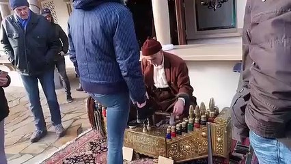 Hollandalı sokak sanatçısı Frans Custers, Türkiye’den esinlenerek ‘Boyacı Hüseyin’ karakterini yarattı