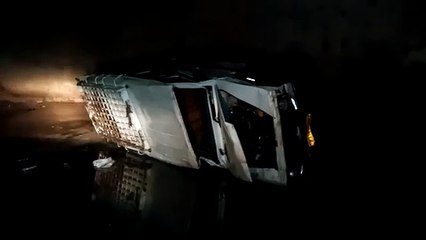 अनियंत्रित जीप पुलिया से नीचे गिरी, छह जने घायल