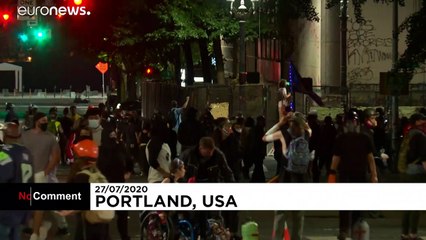 Tränengas gegen Demonstranten in Portland