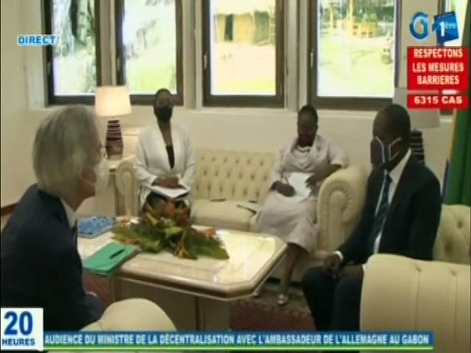 RTG/ Audience du Ministre de la décentralisation avec l’ambassadeur de l’Allemagne au Gabon