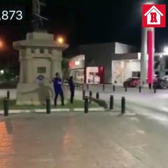 Aficionados de Cruz Azul festejando
