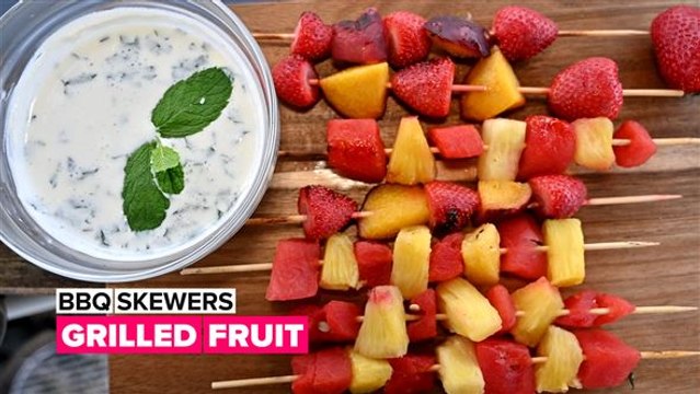 Did somebody say BBQ? Grilled fruit skewers