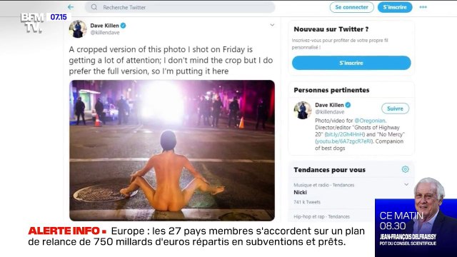 Une mystérieuse Athéna nue tient tête aux policiers lors d'une manifestation contre les violences policières