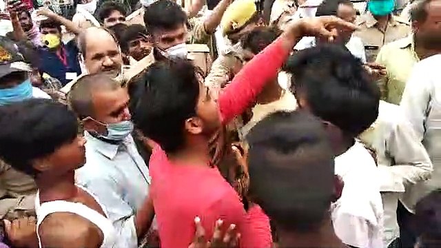 फतेहपुर: ट्रक ने बाइक सवार को मारी टक्कर, बाइक सवार की मौत