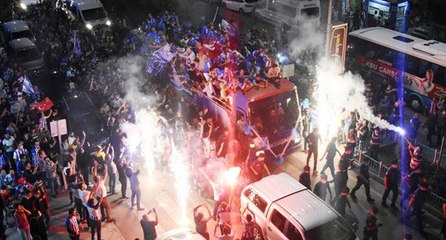 ‘Toplu ve kapalı alanlarda koronavirüs riski 3 kat artıyor’