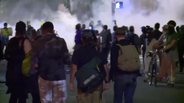 트럼프 정부 시위 과잉진압 논란 확산...연방검사장이 조사 요구 / YTN