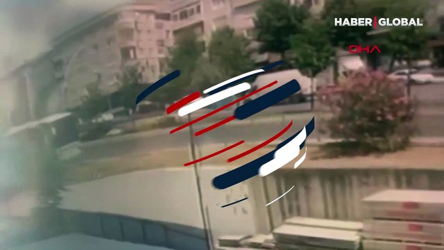 Gaziosmanpaşa'da yolcu otobüsü benzinliğe daldı