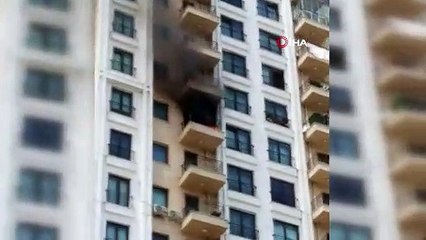 Dehşet anları! Klima bomba gibi patladı