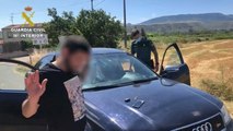 La Guardia Civil auxilia a una niña abandonada en una carretera de La Rioja