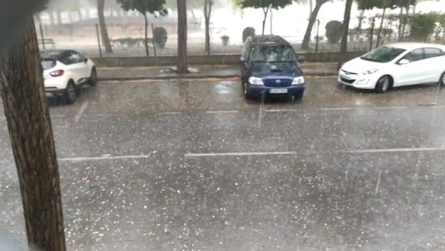 Intensa granizada en Sevilla