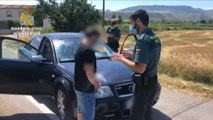 La Guardia Civil auxilia a una niña de 7 años abandonada en plena carretera, a su paso por La Rioja