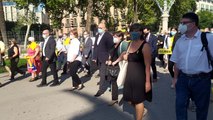 Los exmiembros de la Mesa del Parlament entran en el TSJC para el juicio