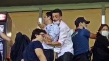 Play-off maçının protokol tribününde yumruklar havada uçuştu!