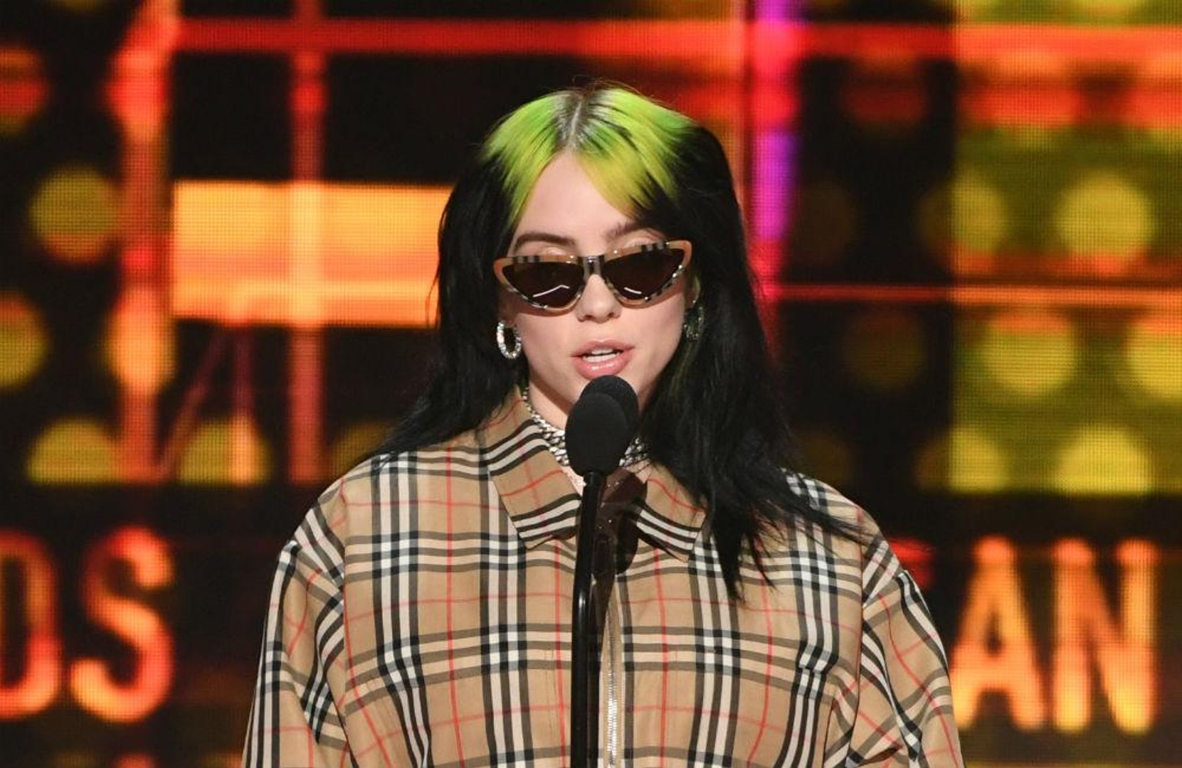 Billie Eilish war streng gläubig