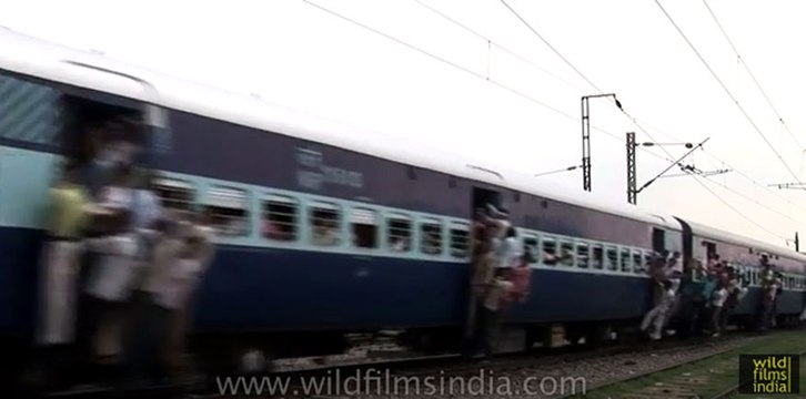 Overcrowded local train in Delhi