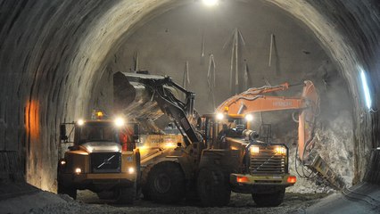 Himalayas மலையை குடைந்து Ladakh To kashmir இடையே  Mega Tunnels அமைக்கும் India