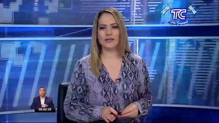 Al norte de Quito solicitan reparación de parada de buses y construcción de un muro para evitar deslizamiento de la tierra