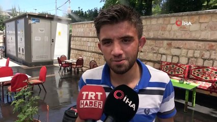 Sıcaktan bunalanlar gölgeye kaçıyor