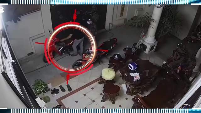 CAMERA CẬN CẢNH | Tên Trộm TÁO TỢN Đột Nhập Vào Nhà Người Dân Như Chốn Không Người