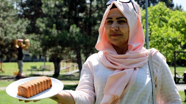 Çalışma arkadaşlarına kek ikram etti, tazminatsız kovuldu