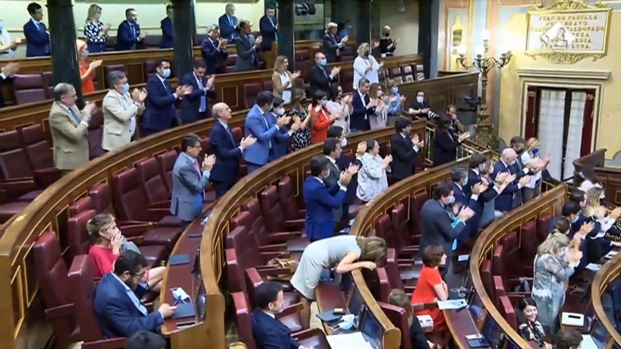 Sánchez, responde con ironía a Casado: "Desde ayer, usted es otro padre de la UE"