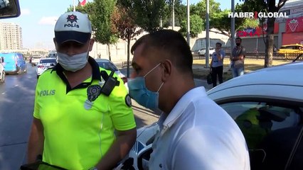 Yenibosna'da fazla yolcu alan İETT şoförüne ceza kesildi