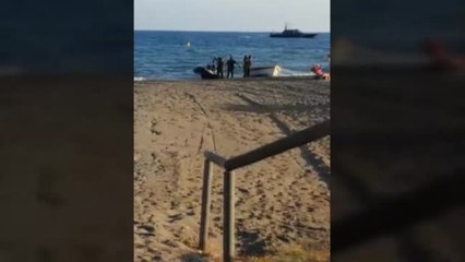 Detienen a un narcotraficante en una playa de Málaga