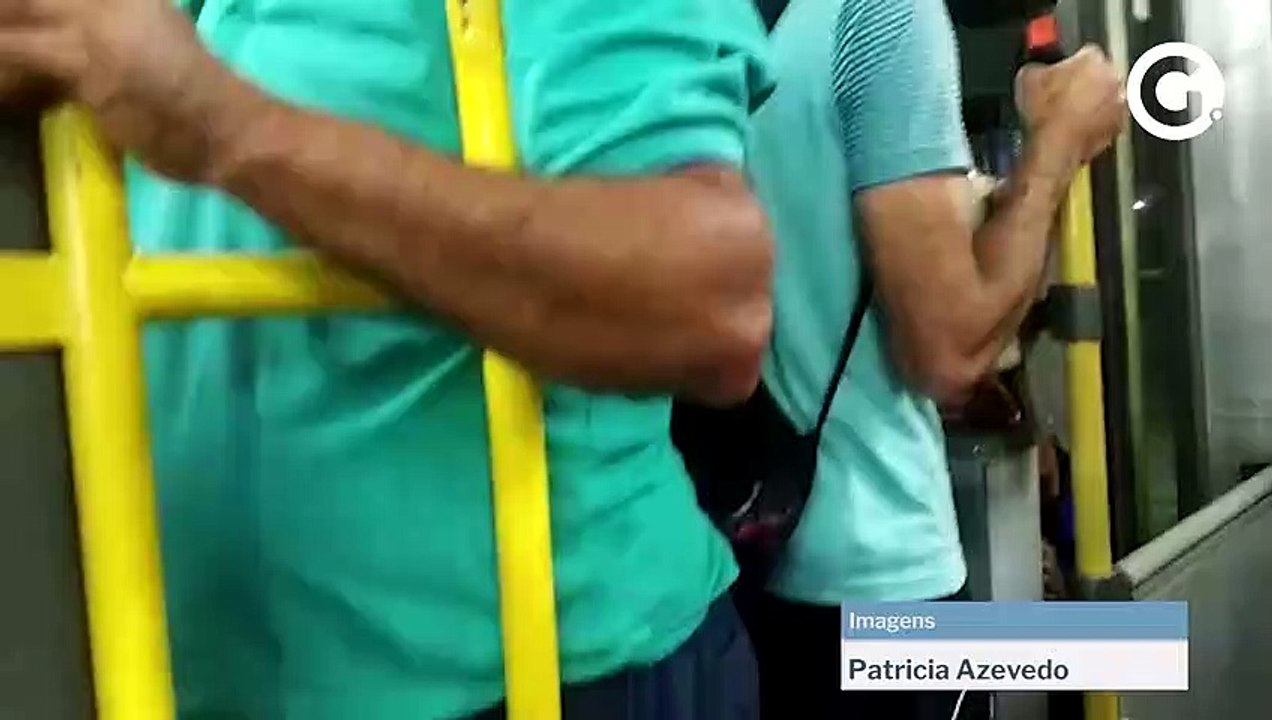 Ônibus lotados e aglomeração em terminais do transcol