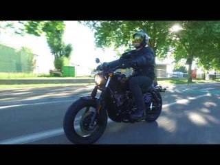 La Hyosung 125 Aquila Bobber en image !