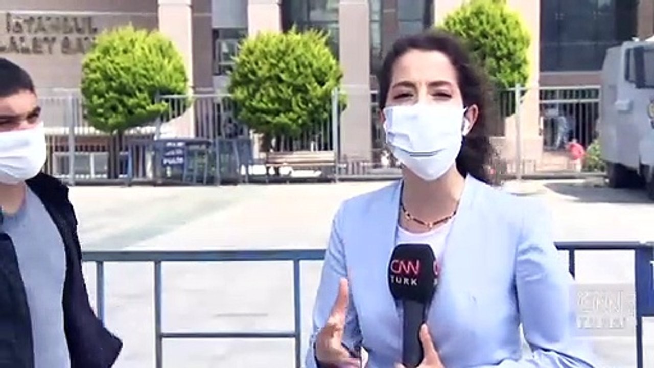Annesini kurtardı, babası ise öldü | Video
