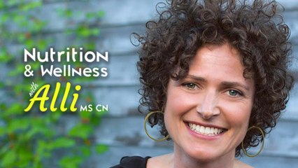 (S2E21)  Nutrition & Wellness with Alli, MS, CN - The Nutritional Value of Garden Herbs and How You Can Drink Them!