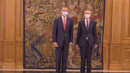 El Rey recibe en audiencia al gobernador del Banco de España