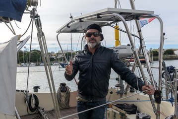 Hombre cruzó el Atlántico en 85 días para reencontrarse con sus padres