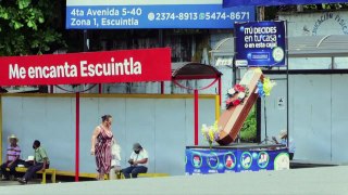 Caixões nas ruas alertam sobre Covid-19 na Guatemala