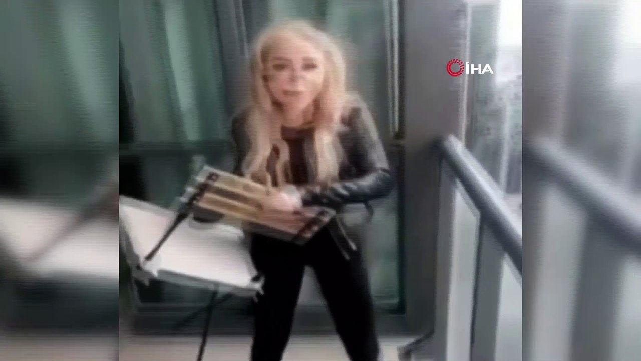 - Kanada'da 45. kattan sandalye fırlatan kıza 2 bin dolar para cezası