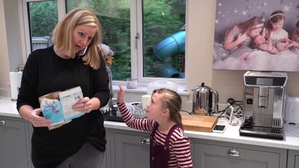 Sophia Isabella  e Alice Conversando