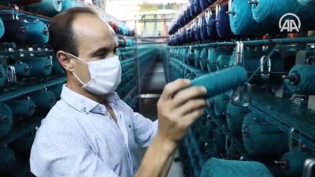 Ayasofya Camisi'nin halıları için yoğun mesai