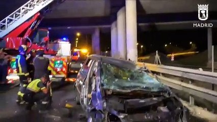Herido muy grave al caer su coche por un puente