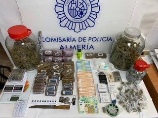 Desmantelado un histórico punto de venta de droga en el Barrio del Zapillo de Almería