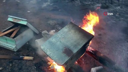 Orman yangınında ağılları yanan vatandaş gözyaşlarına hakim olamadı