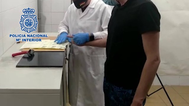 Detenidos dos grafiteros tras pintar tres vagones de Metro en Eugenia de Montijo