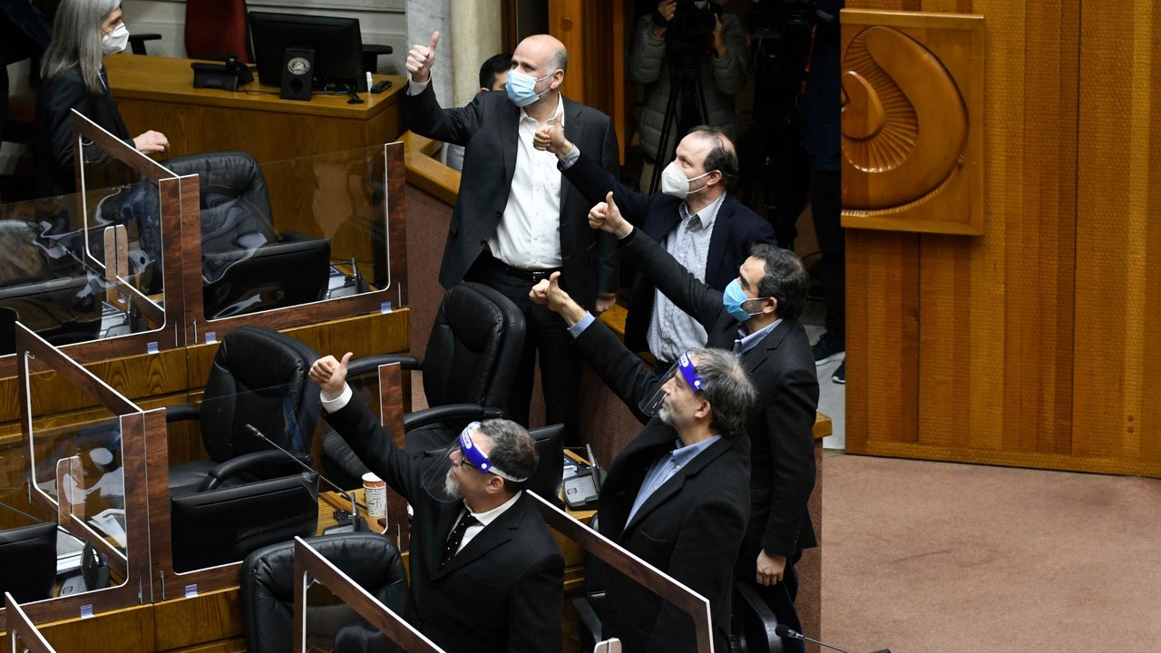 Chile Senate approves pension reform bill