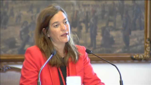 La alcaldesa de A Coruña destaca que coincide plenamente con el alcalde de Fuenlabrada en que lo primero es la salud