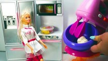 Barbie doll cooking a cake- Barbie in the kitchen- Barbie cooking video- Kitchen toys for kids